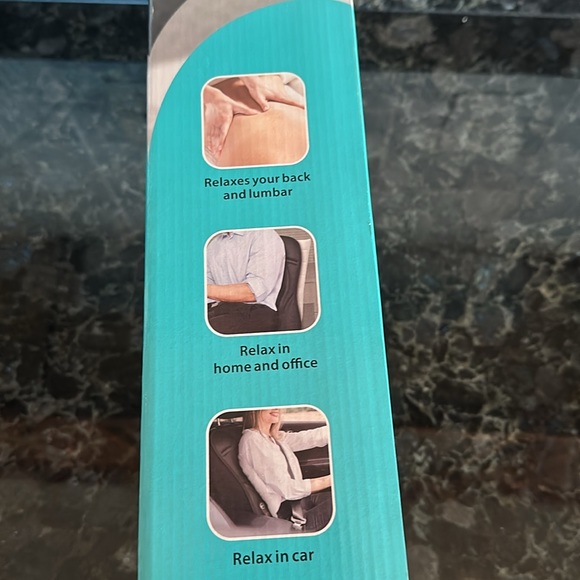 Health Touch Back Massager with Soothing Heat and Vibration new in box - Picture 4 of 7